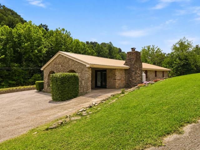 House for sale in Manchester, Kentucky