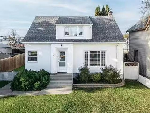 House for sale in East St. Paul, Manitoba
