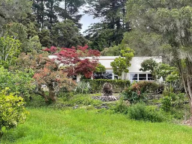 House for sale in Little Akaloa, Canterbury