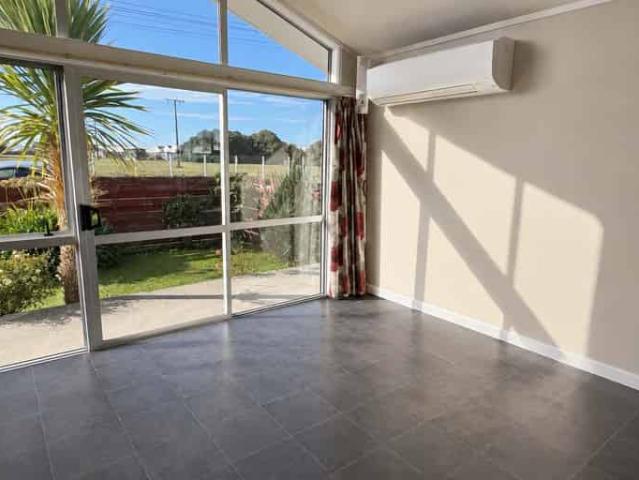 House for rent in Otakou