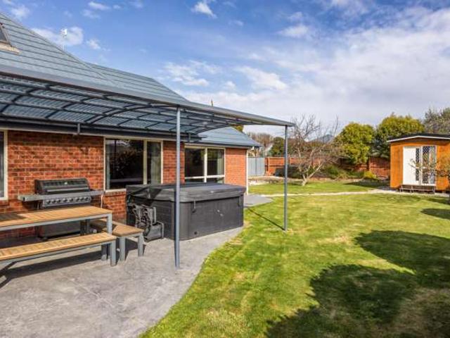 House for sale in Woodend, Canterbury