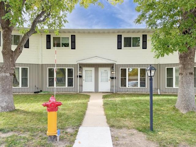 Condo for sale in Oak Park, Minot