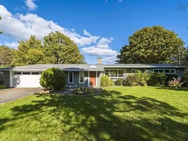 House for sale in Dartmouth, Nova Scotia
