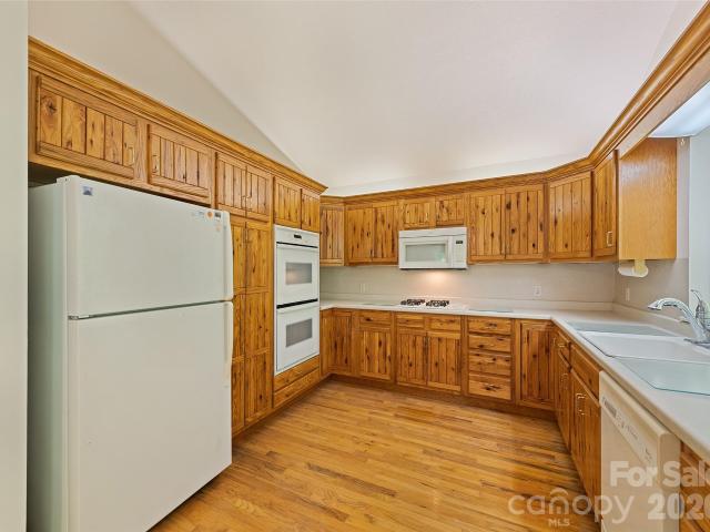 House for sale in Etowah, North Carolina