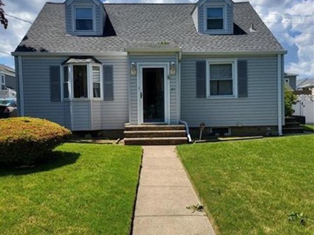 House for sale in Hasbrouck Heights, New Jersey
