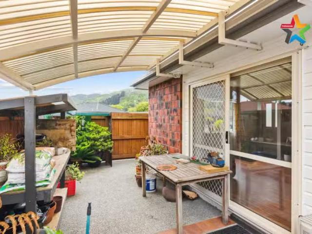 House for sale in Days Bay, Wellington
