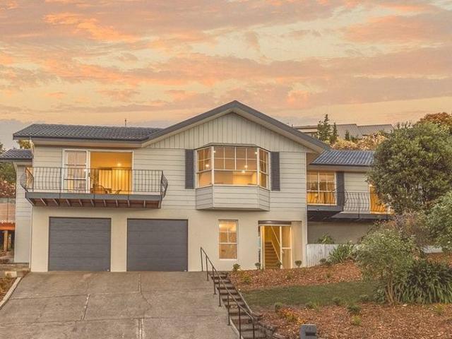 House for rent in Chaslands, Canterbury