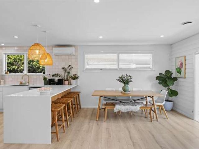 House for sale in Chaslands, Canterbury