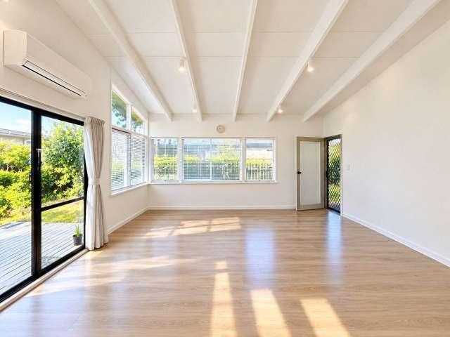 Apartment for rent in Te Atatū Peninsula, Henderson-Massey