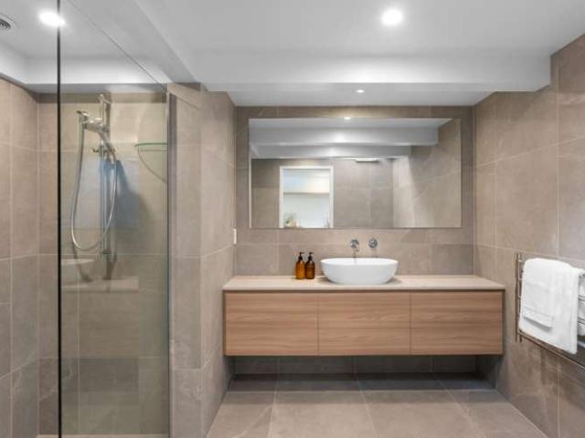 House for sale in Chaslands, Canterbury