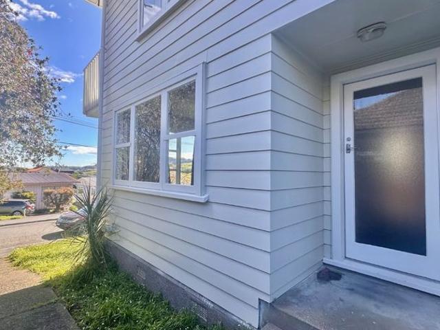 Apartment for rent in Newlands, Wellington