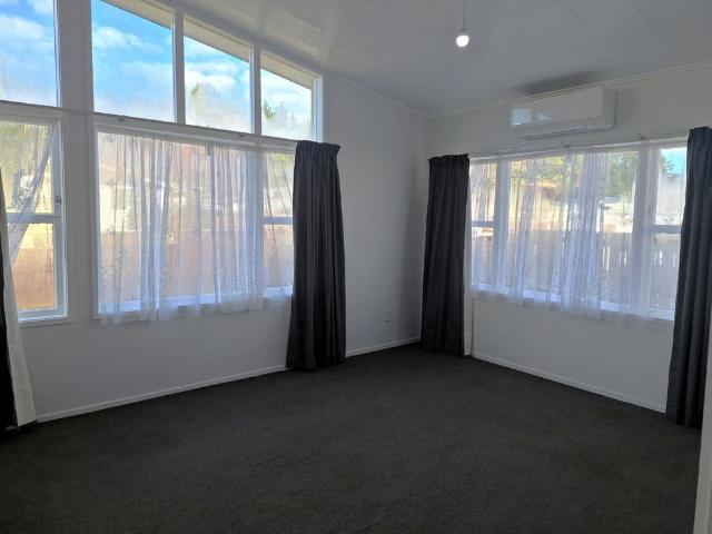 House for rent in Pauatahanui, Wellington