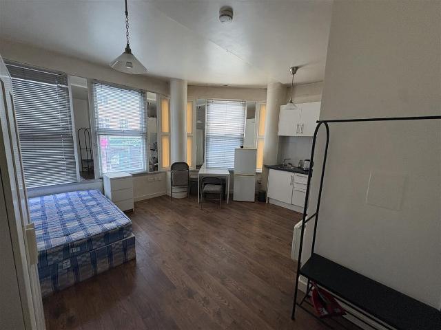 Studio for rent in Hendon, Greater London