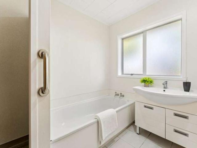 Apartment for sale in Whangaparaoa, Oroua County