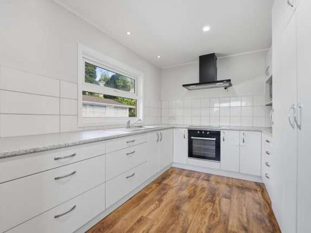 House for sale in Wairau Valley