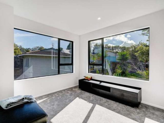 House for sale in Paremoremo
