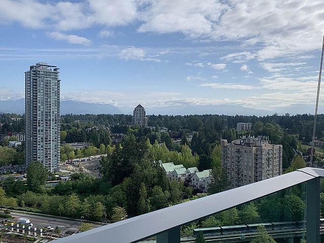 Townhouse for rent in Surrey
