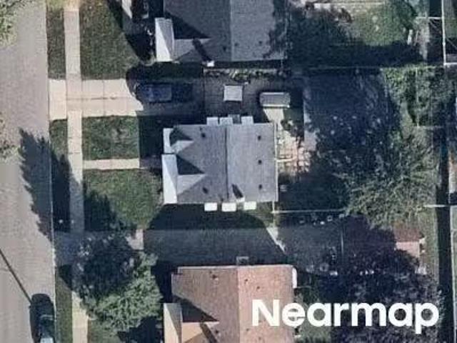 House for sale in Lincoln Park