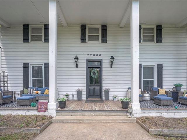 House for sale in Pleasant Hill