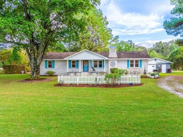 House for sale in Elkmont, Alabama