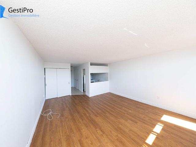 Apartment for rent in Sainte-Foy–Sillery–Cap-Rouge, Québec