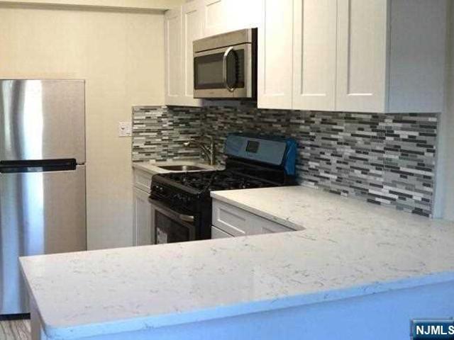 Property for rent in Fort Lee, New Jersey