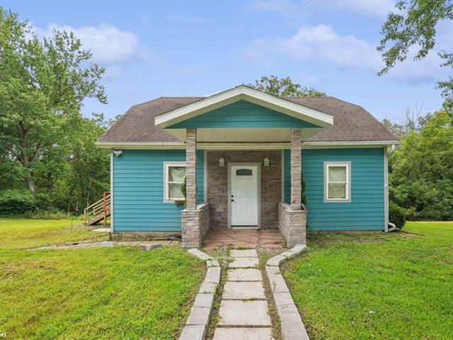 House for sale in Burlington, Des Moines County