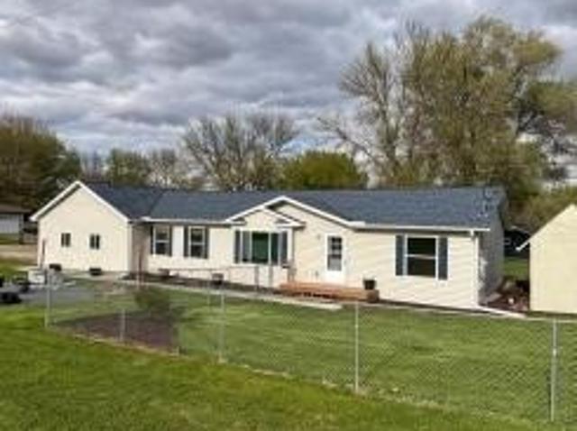 House for sale in Albert Lea, Minnesota