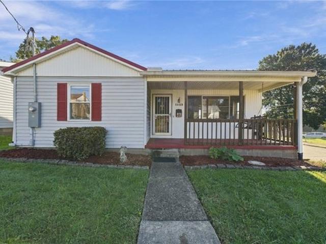 House for sale in Fairview Heights, Parkersburg