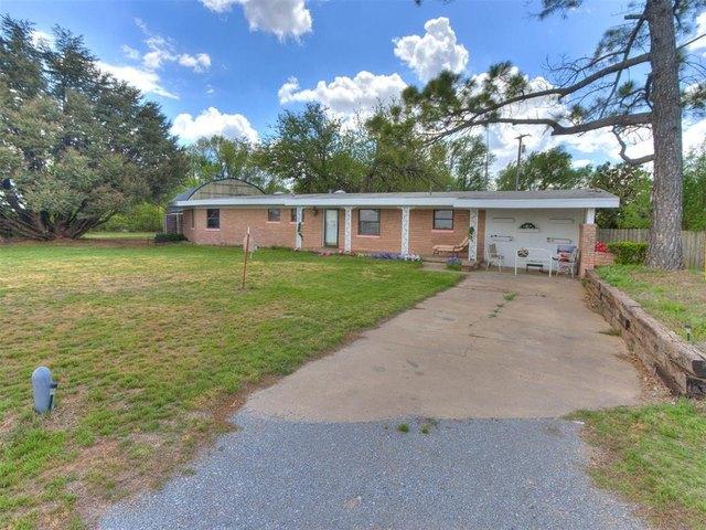 House for sale in Chickasha, Oklahoma