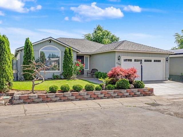 House for sale in Oregonia