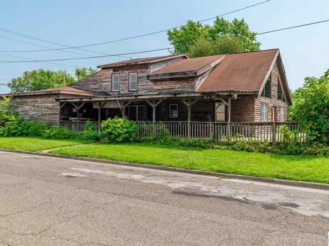 House for sale in Terre Haute, Indiana