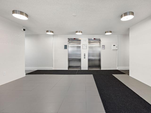 Apartment for rent in Sheridan, Mississauga