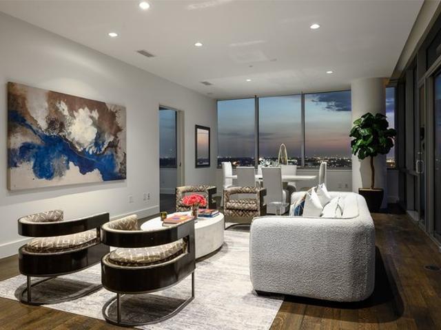 Condo for sale in Dallas, Texas