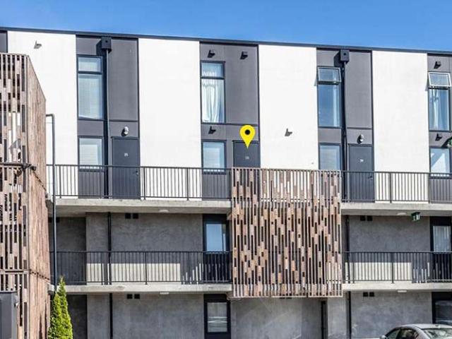 Apartment for sale in Heathcote, Canterbury