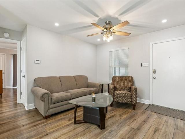 Condo for sale in Metairie, Louisiana