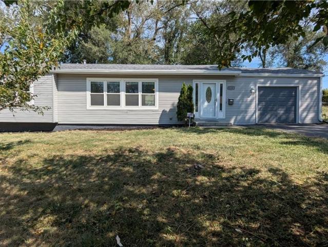 House for sale in Blue Springs, Missouri