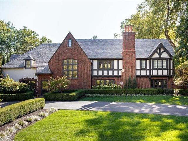 House for sale in Mission Hills, California