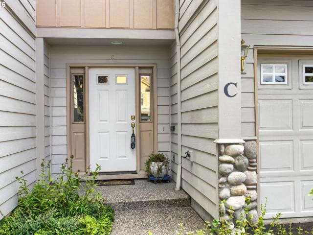 Townhouse for sale in Oregonia