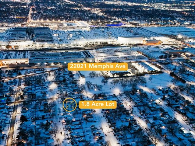 Commercial for sale in Warren, Michigan