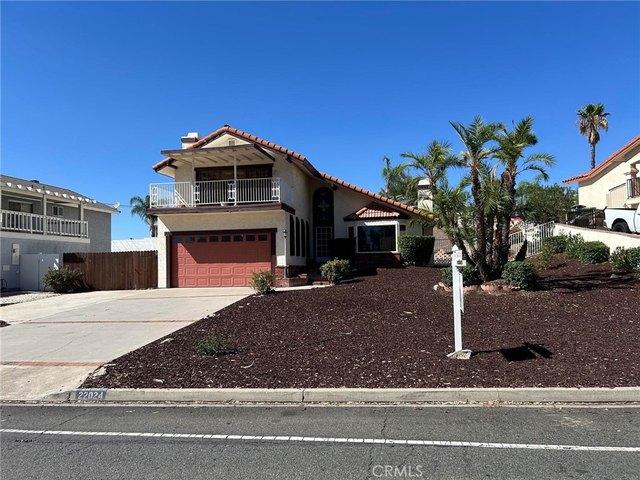 House for sale in Canyon Lake, California