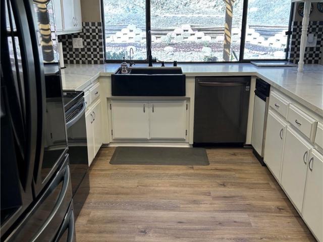 House for sale in Canyon Lake, California