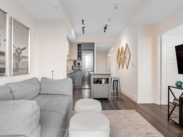 Condo for sale in Toronto, Golden Horseshoe