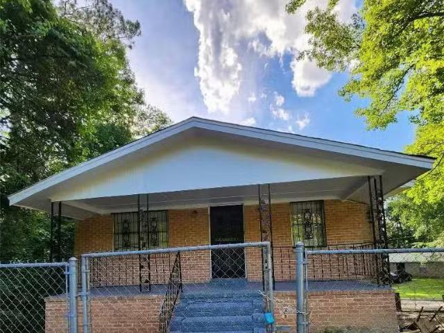 House for sale in Tuskegee