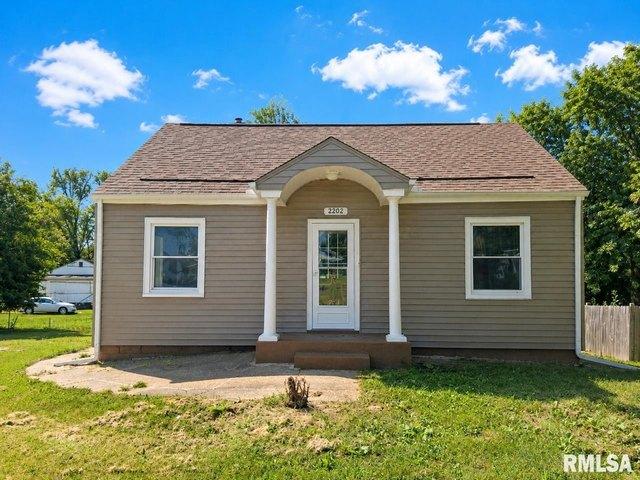 House for sale in El Vista, Peoria