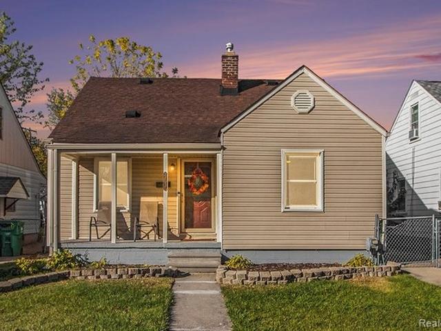 House for sale in Eastpointe, Michigan