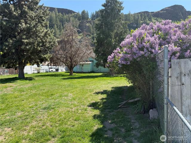 House for sale in Grand Coulee