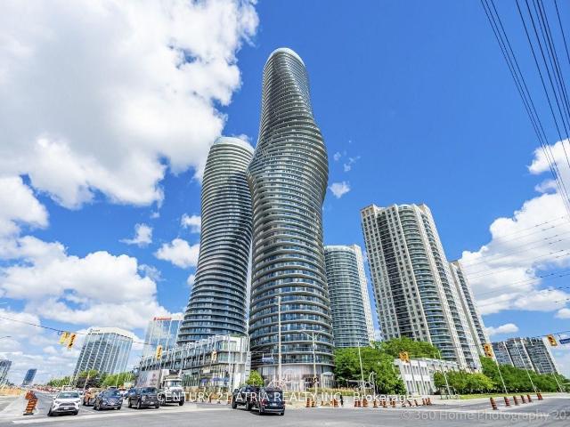 Condo for sale in Toronto, Golden Horseshoe
