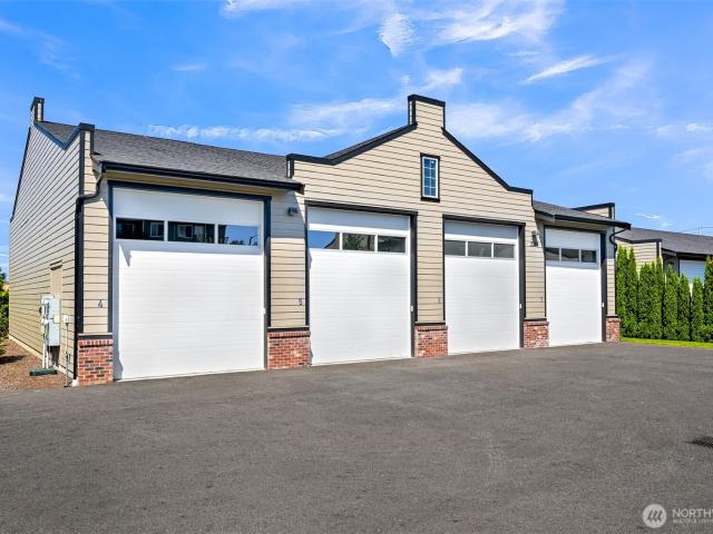 Commercial for sale in Lynden, Whatcom County
