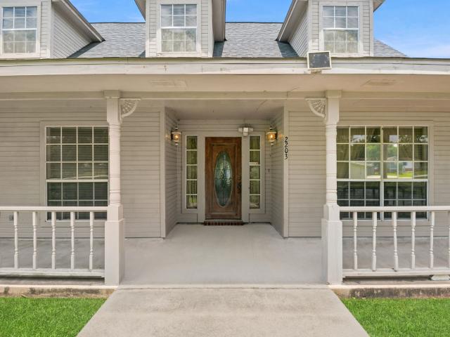 House for sale in Santa Fe, Texas